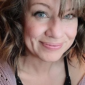Meet your Posher, Christen